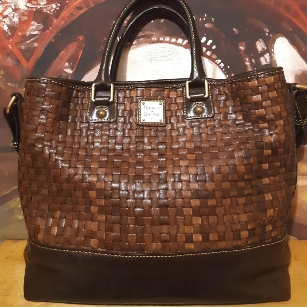 Dooney & Bourke Tessuta purse